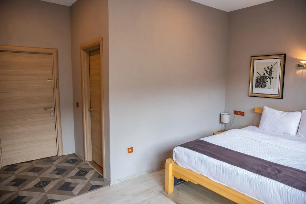 Standard Tek Büyük veya İki Ayrı Yataklı Oda, 1 Büyük (Queen) Boy Yatak, Balkon, Vadi Manzaralı