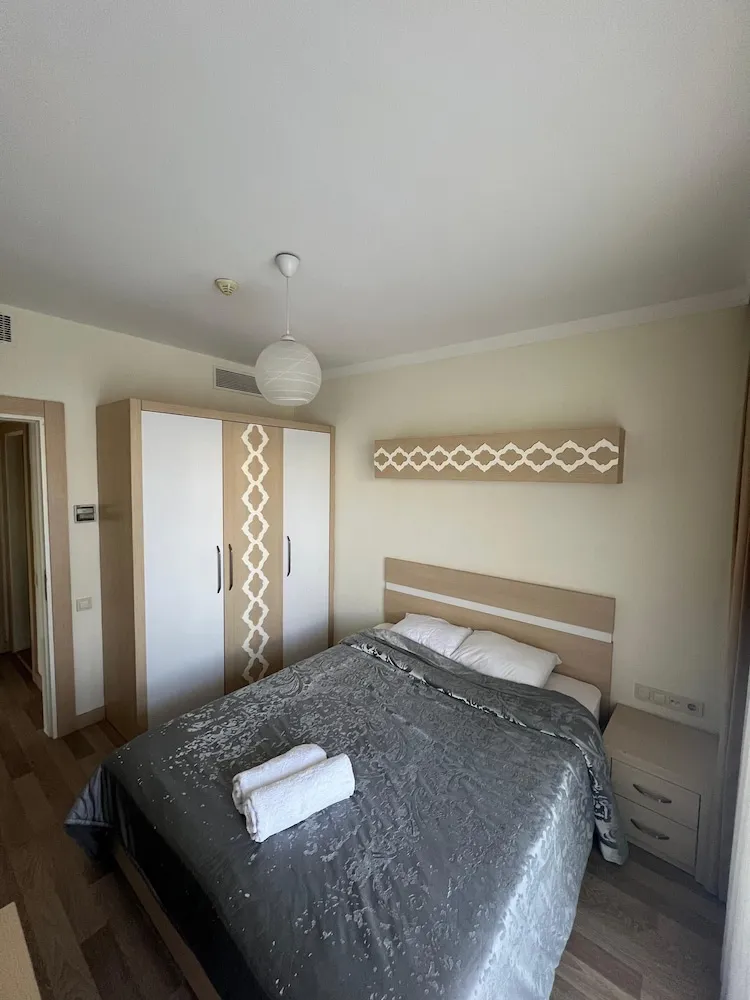 1+1 Suite with Kitchen