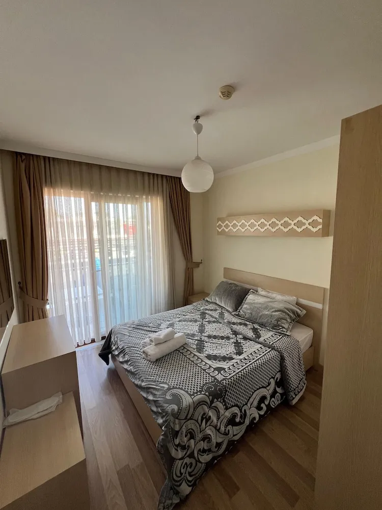 1+1 Suite with Kitchen