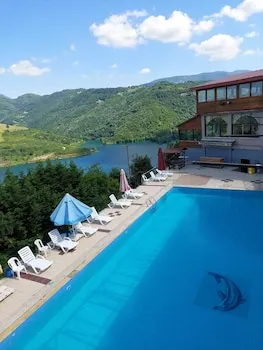 Eraslan Tatil Köyü
