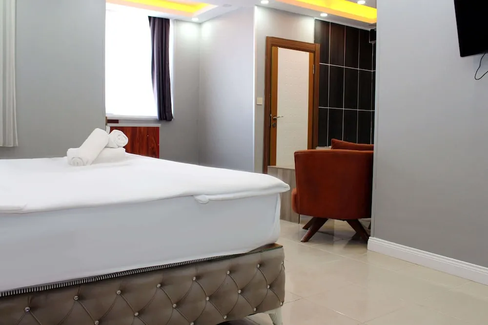 Deluxe Tek Büyük Yataklı Oda