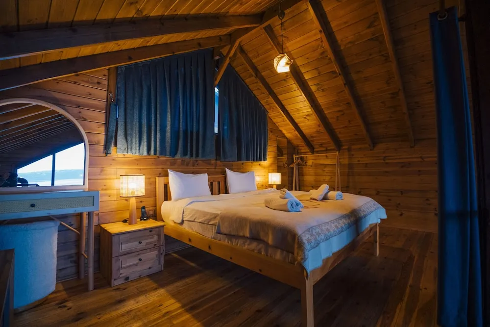 Deluxe Bungalov, 2 Yatak Odası, Göl Manzaralı