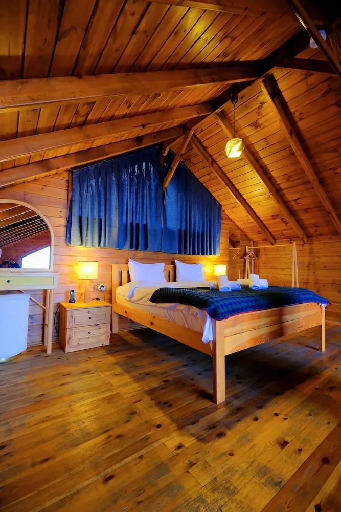 Deluxe Bungalov, 2 Yatak Odası, Göl Manzaralı