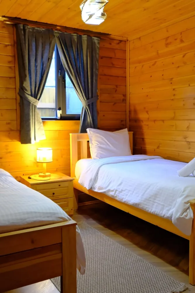 Deluxe Bungalov, 2 Yatak Odası, Göl Manzaralı