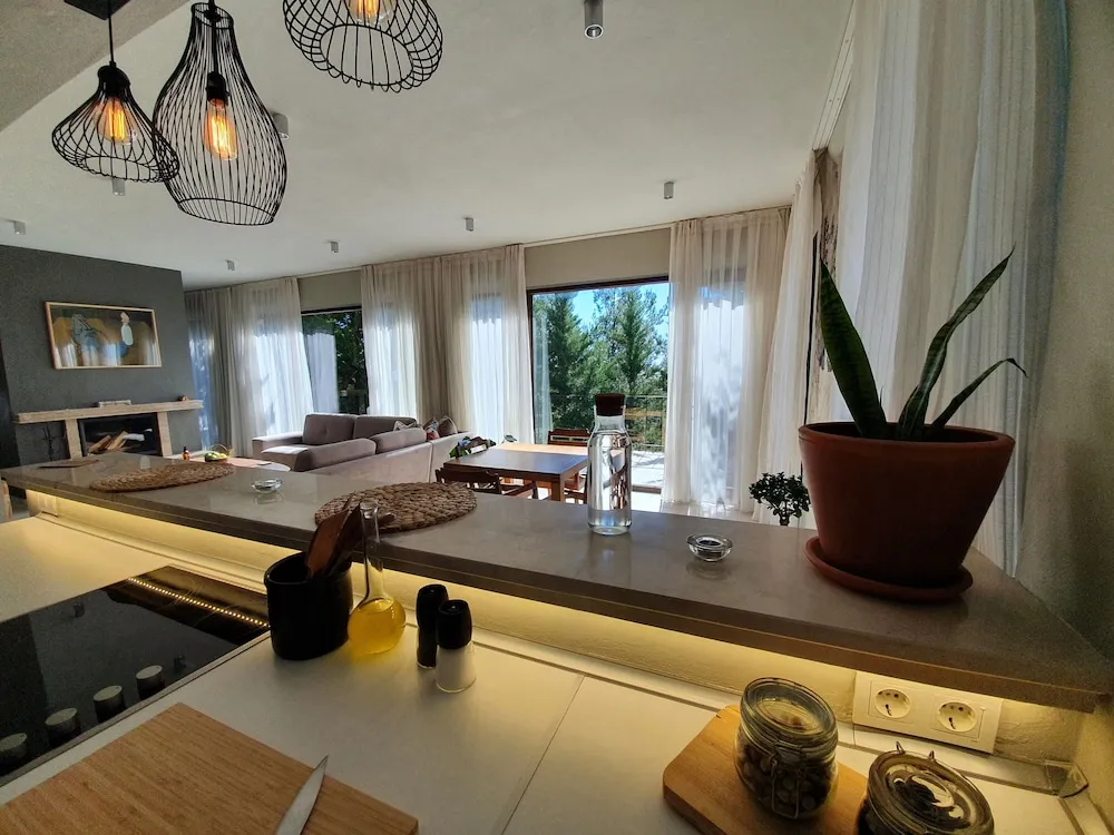 Presidential Oda, Şömine, Deniz Manzaralı