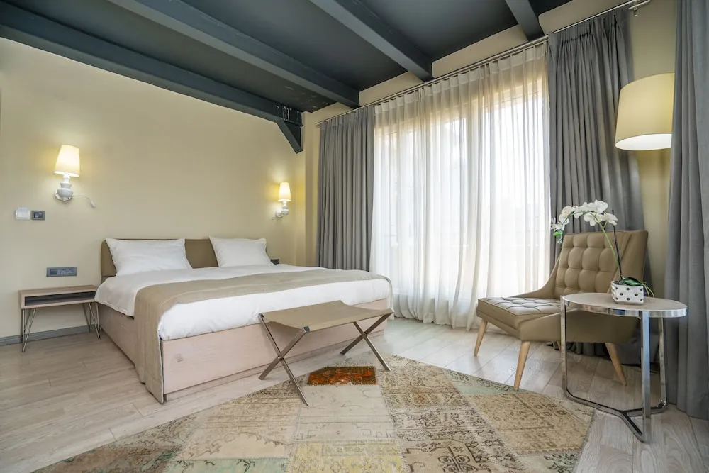 Deluxe Tek Büyük Yataklı Oda, Balkon
