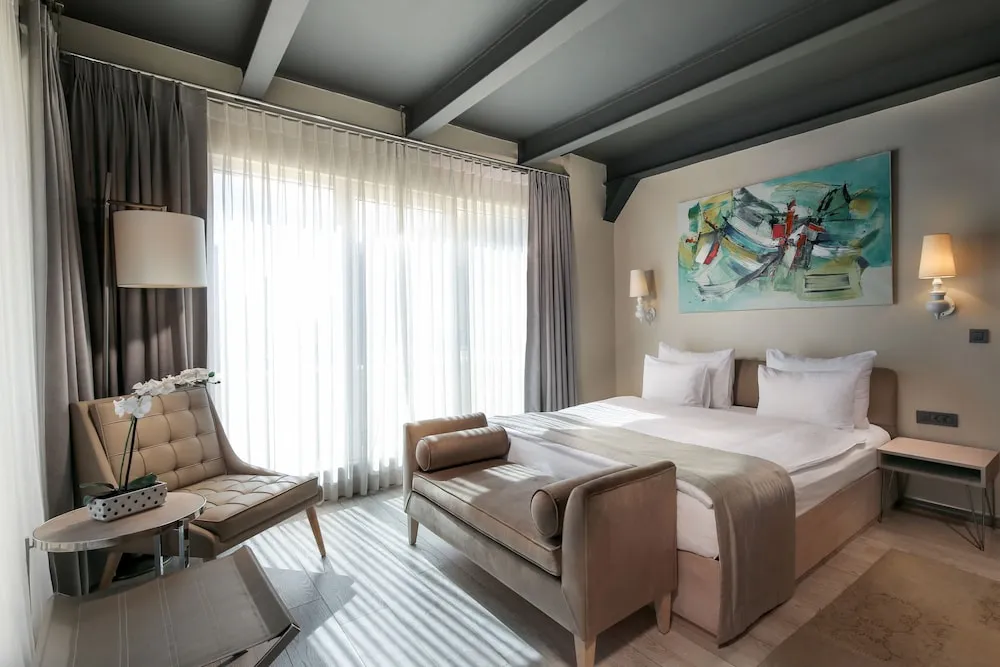 Deluxe Tek Büyük Yataklı Oda, Balkon
