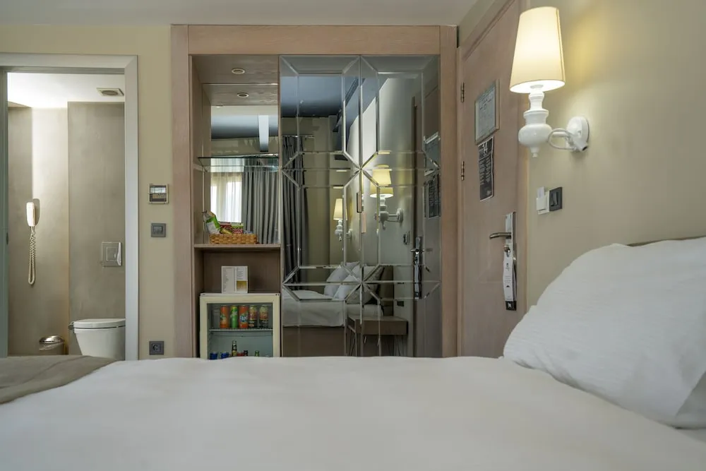 Deluxe Tek Büyük Yataklı Oda, Balkon