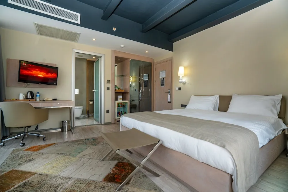 Deluxe Tek Büyük Yataklı Oda, Balkon