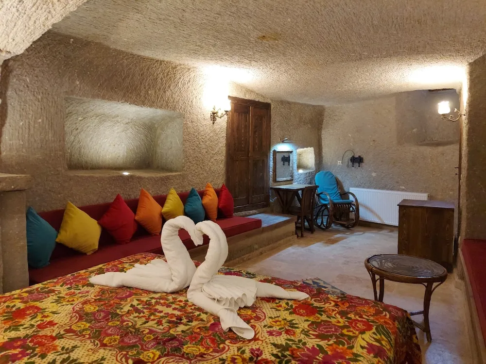 Romantic Tek Büyük Yataklı Oda