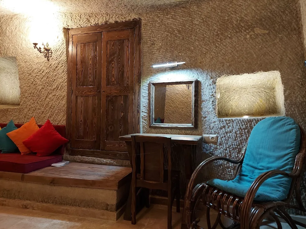 Romantic Tek Büyük Yataklı Oda