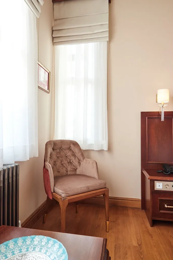 Deluxe Üç Kişilik Oda, Sigara İçilmez