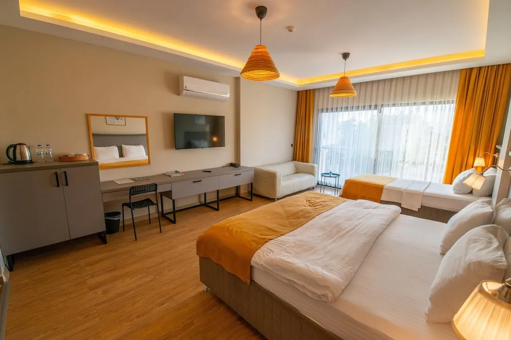 Deluxe Üç Kişilik Oda, Şehir Manzaralı