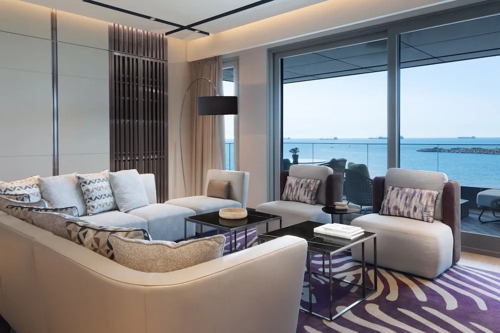 Splendor Two Bedroom Residence, Executive Lounge Access, 2 King, Sea View, Balcony