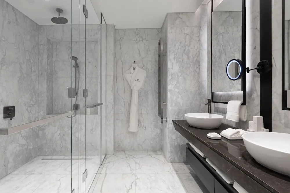 Serene One Bedroom Residence, Executive lounge access, 1 King, Sea view, Balcony