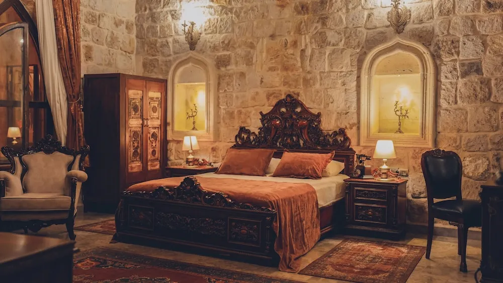 ANTIK ROOM