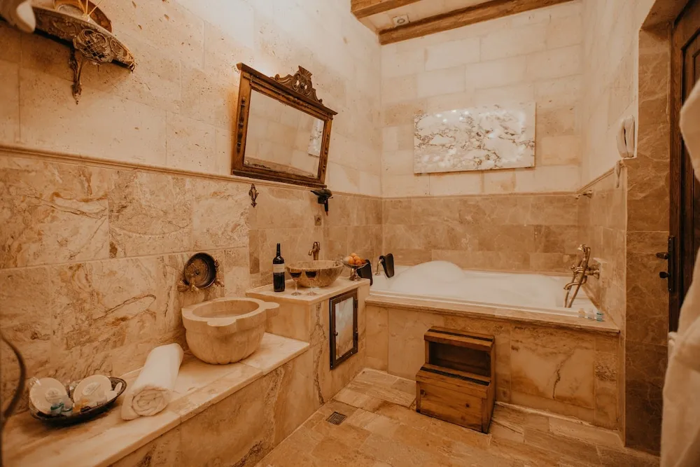 ANTIK ROOM