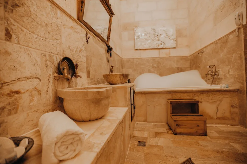 ANTIK ROOM