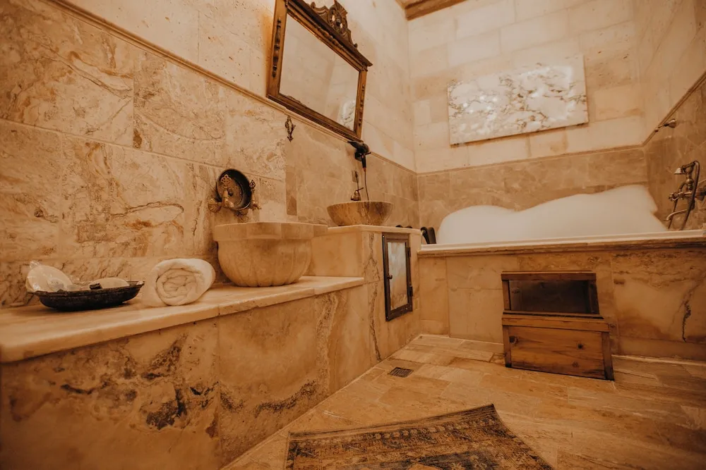 ANTIK ROOM