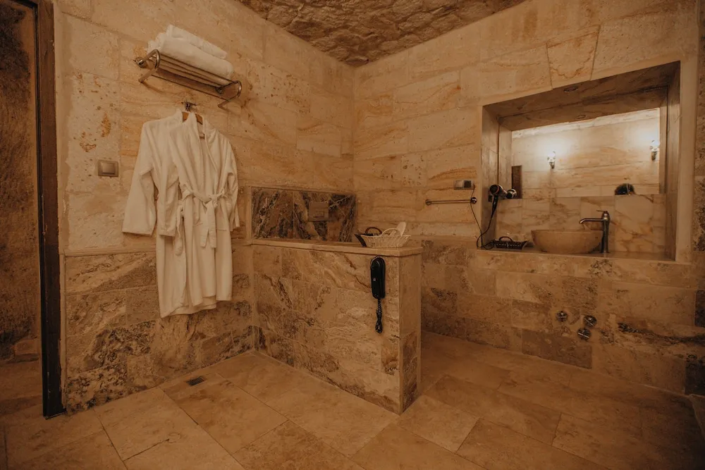 TEPESI TASLI ROOM