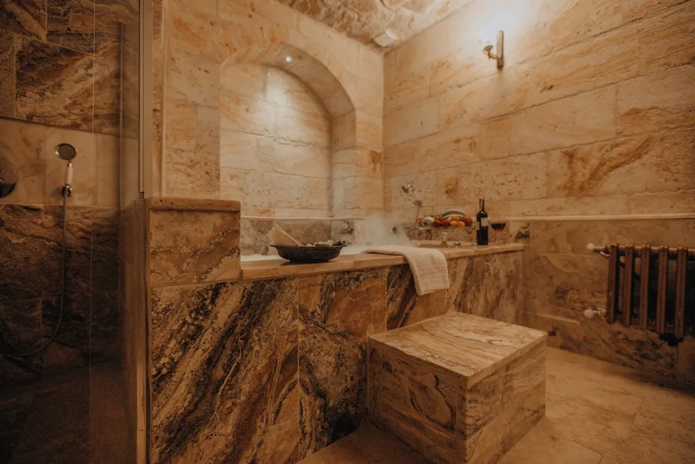 TEPESI TASLI ROOM