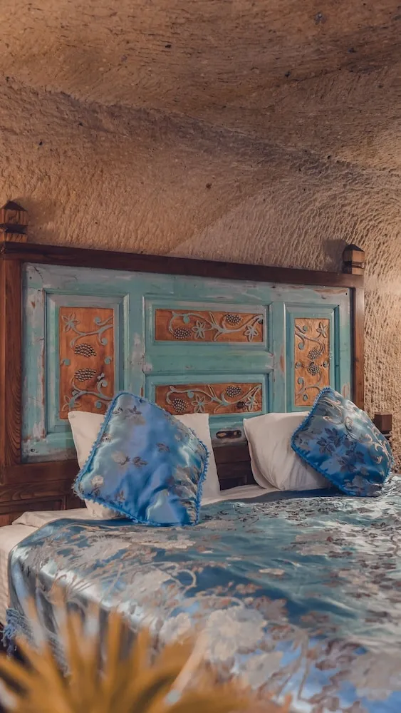 UZUMLU ROOM