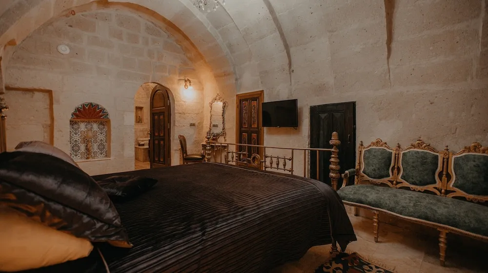 KONAK ROOM