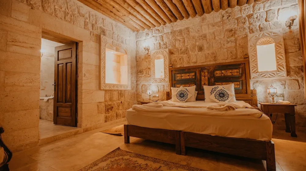 HEZEN ROOM