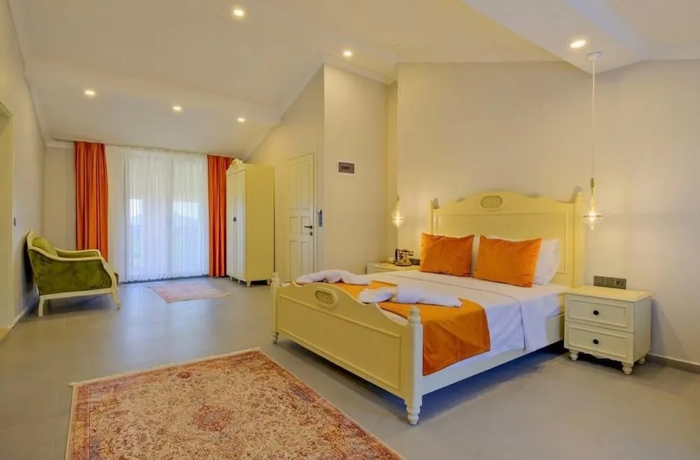 Honeymoon Tek Büyük Yataklı Oda