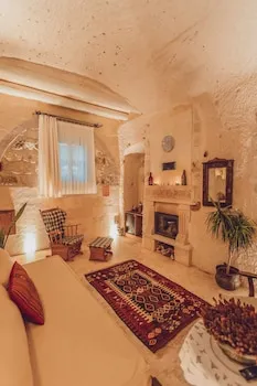 Peristyle Cave Cappadocia - Özel Sınıf