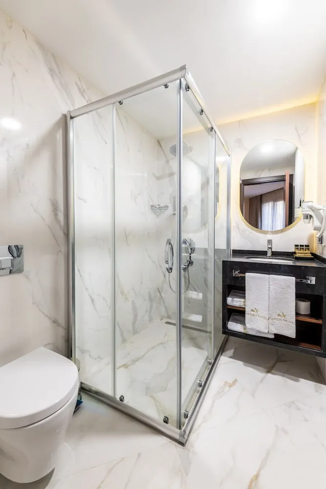 Standard Dört Kişilik Oda