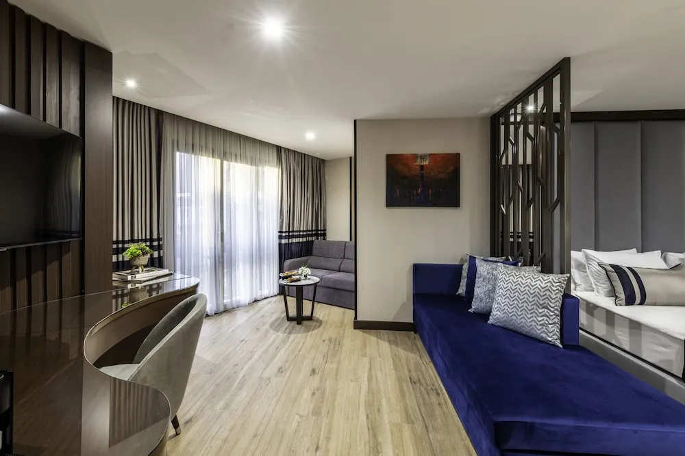 Deluxe Stüdyo Süit