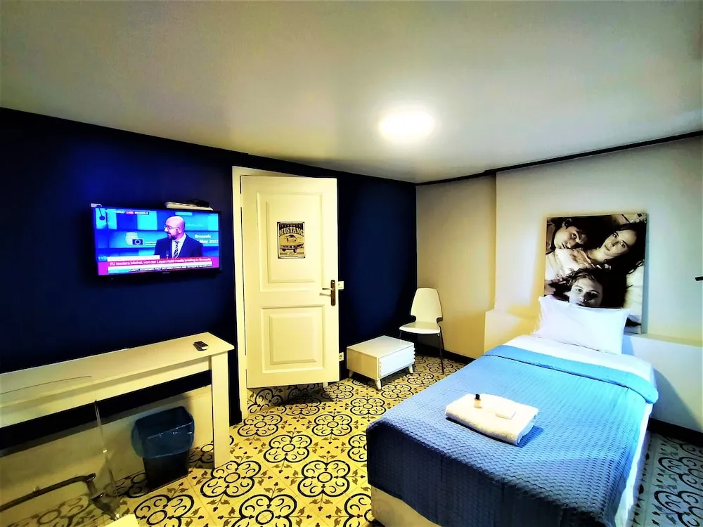 Deluxe Tek Büyük Yataklı Oda