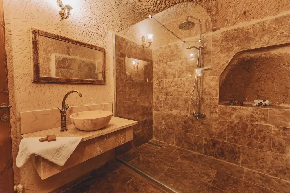 Deluxe Oda, 1 Büyük (Queen) Boy Yatak