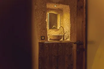 Zula Cave House