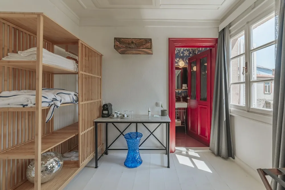 Deluxe Double Room 9
