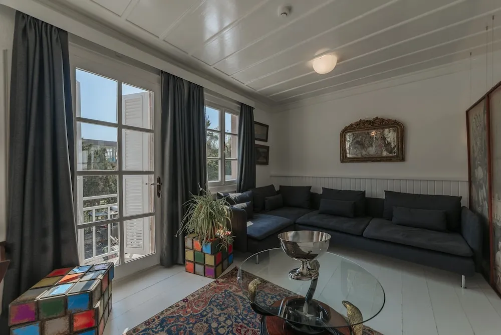 Deluxe Double Room 9