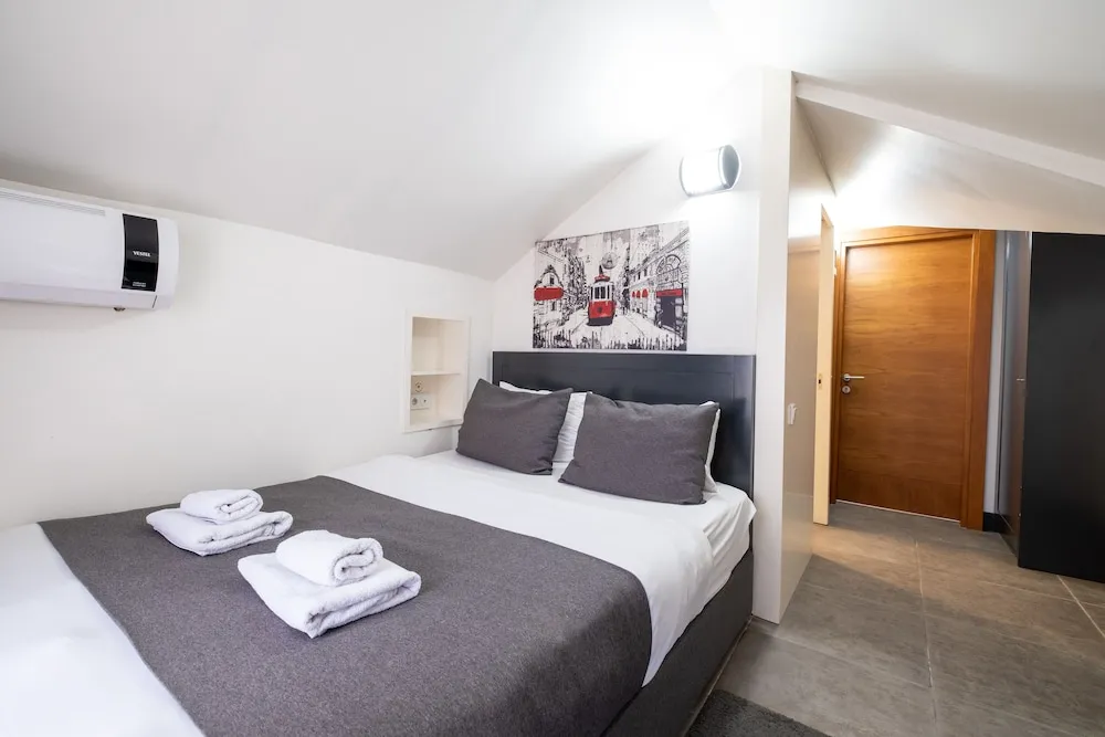 Deluxe Tek Büyük Yataklı Oda, Balkon