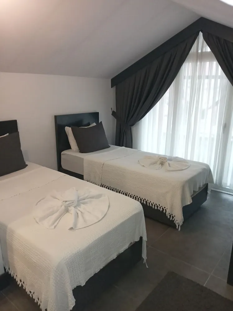 Deluxe Tek Büyük Yataklı Oda, Balkon