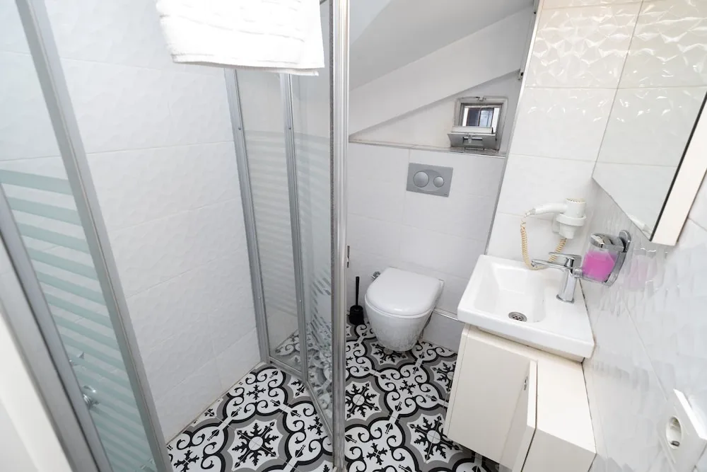 Deluxe Tek Büyük Yataklı Oda, Balkon
