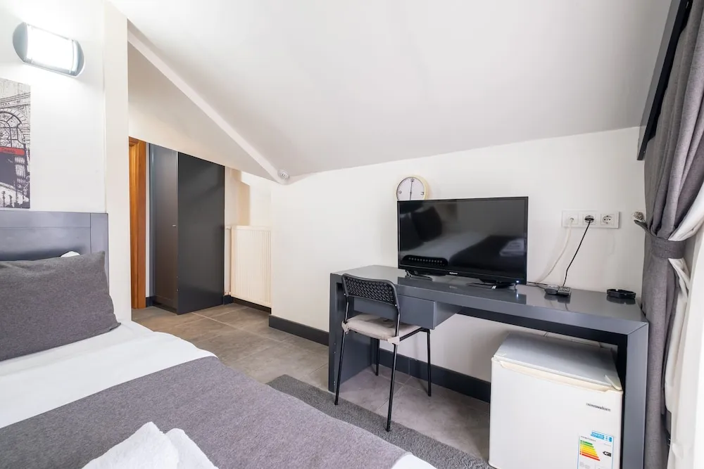 Deluxe Tek Büyük Yataklı Oda, Balkon