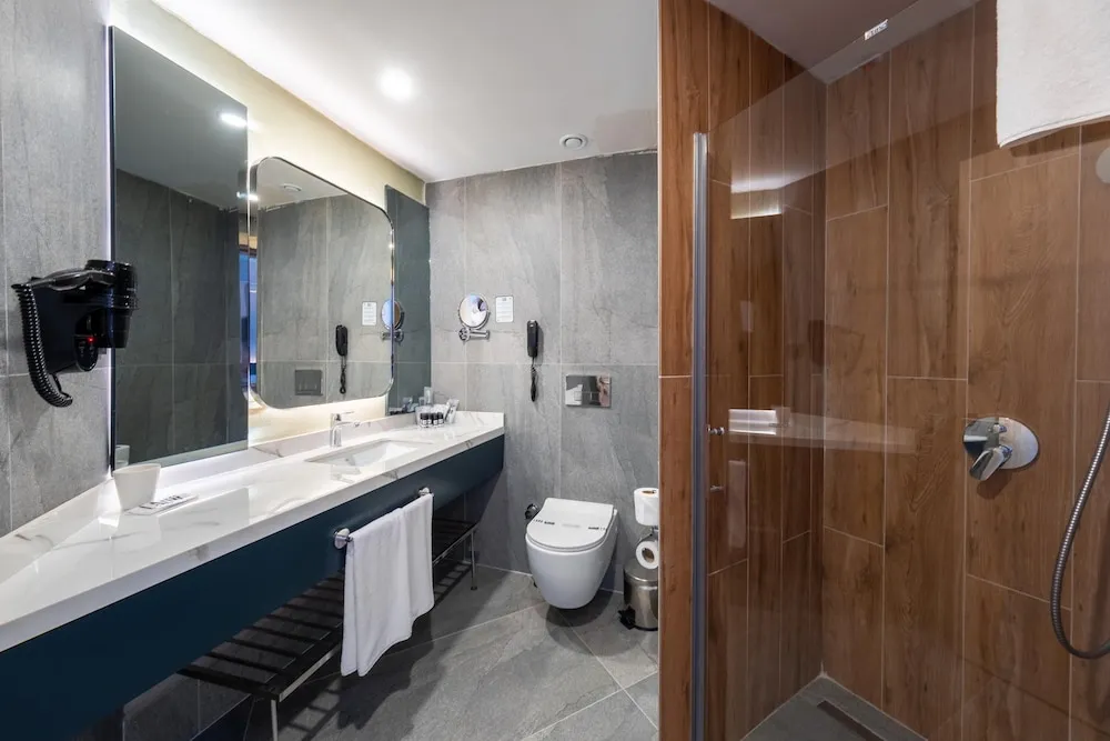 STANDARD ROOM - STANDARD ROOM, WITH POOL, GARDEN VIEW