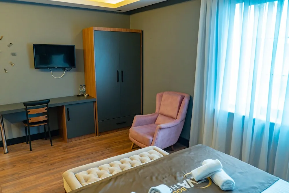 Deluxe Tek Büyük Yataklı Oda