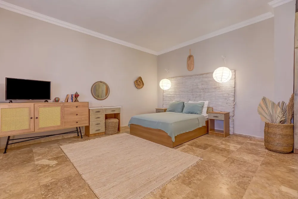 Deluxe Oda, Veranda, Havuz Manzaralı (1)