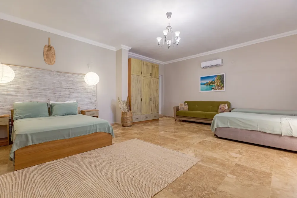 Deluxe Oda, Veranda, Havuz Manzaralı (1)