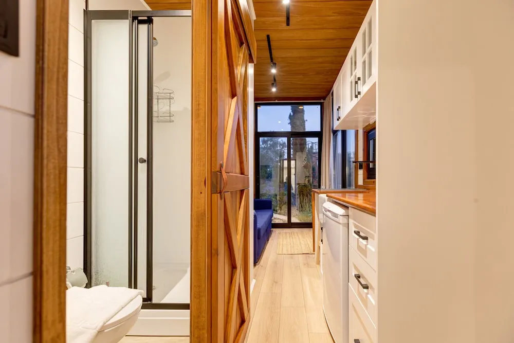 Vagon House