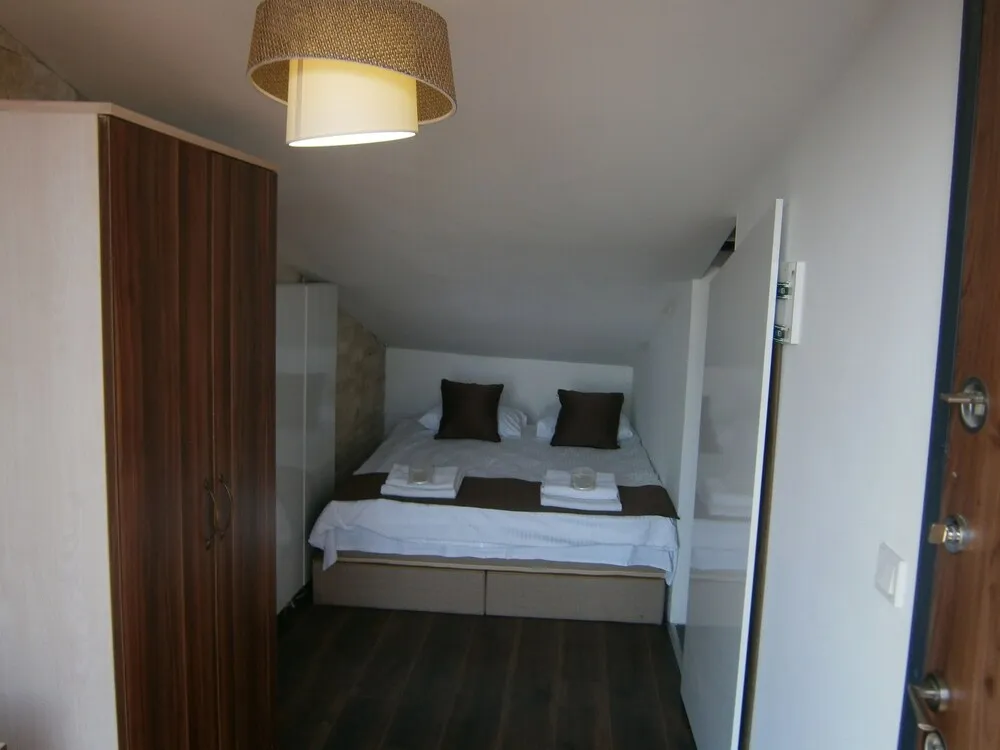 Deluxe Tek Büyük Yataklı Oda