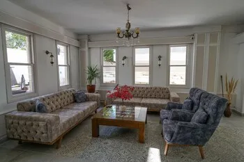 Arden Hotel