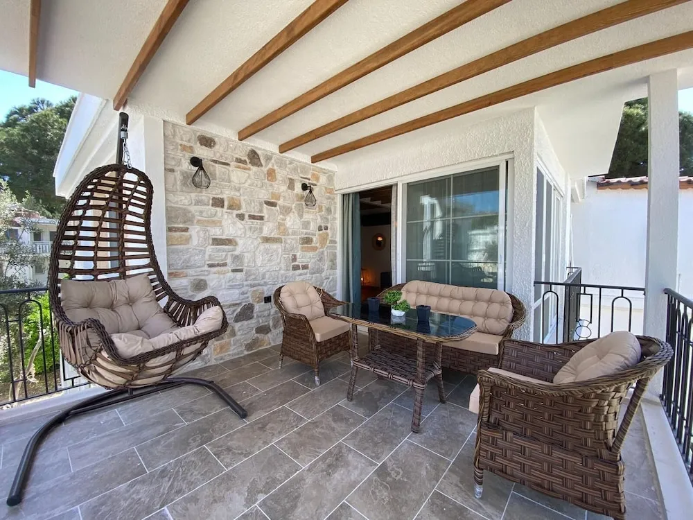 Luxury Suite Teras Katı