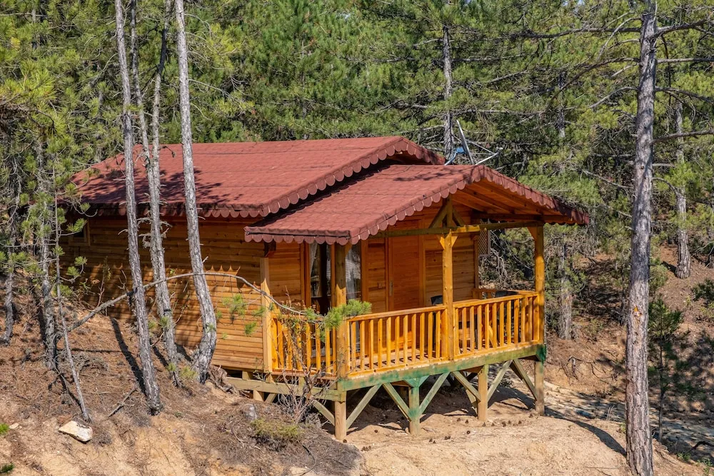 Tahtalı Göl Evleri